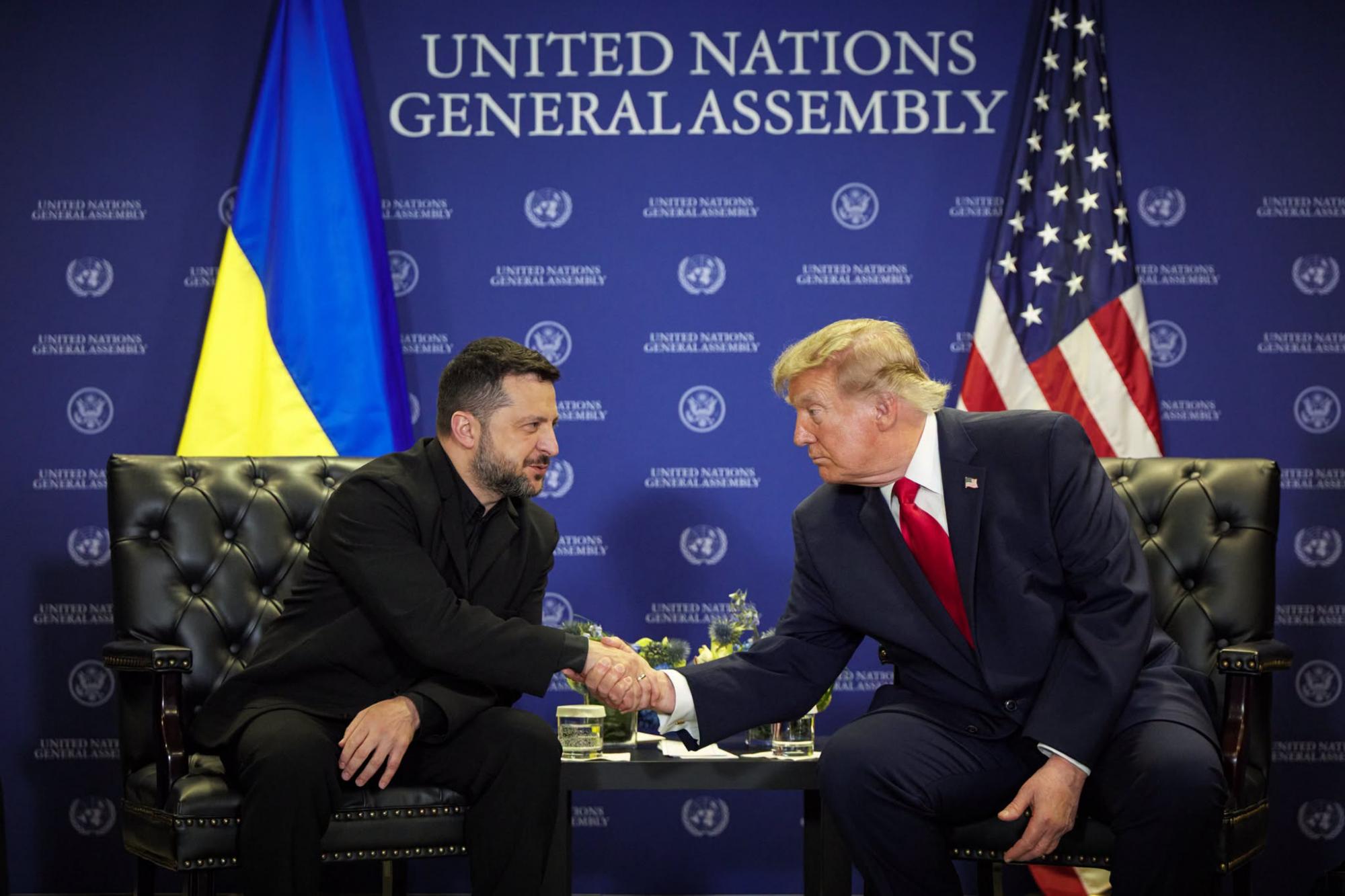 Зеленський назвав три пункти, на яких наполягають США в мирних переговорах